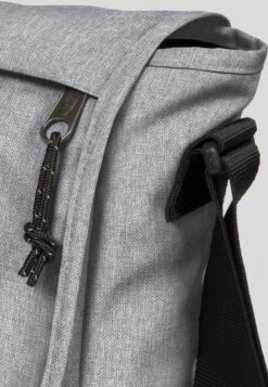 Eastpak Core Colors/Authentic - Schoudertas - Sunday Grey -Eastpak Travel Goedkope Winkel a57f03d788244fc5ab24075e99ab4644