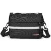 Eastpak Aman - Schoudertas - Black